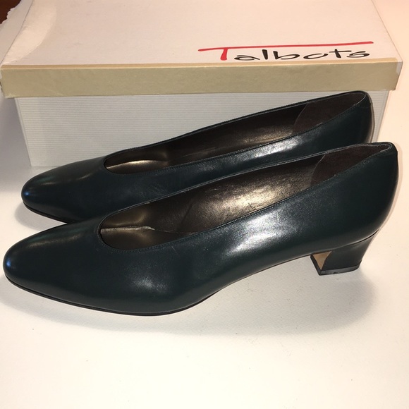 Talbots Spruce Green Heels NIB - Picture 3 of 16